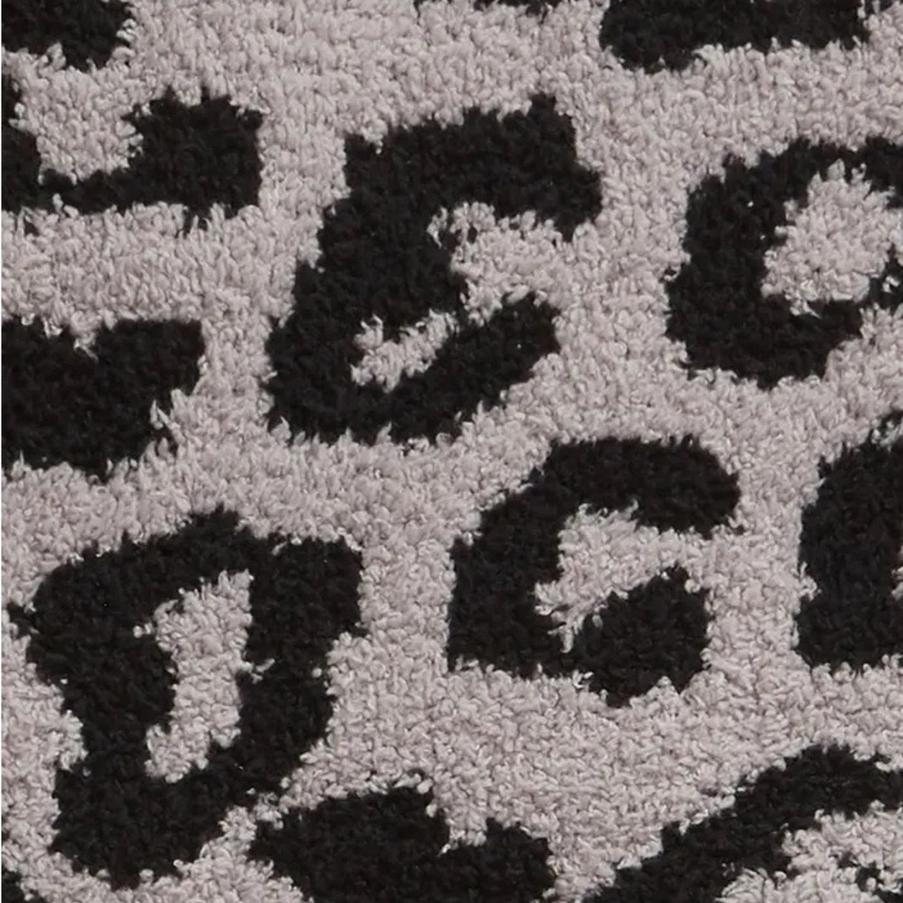 BAREFOOT DREAMS In the Wild Throw Blanket - Picture 2 of 5